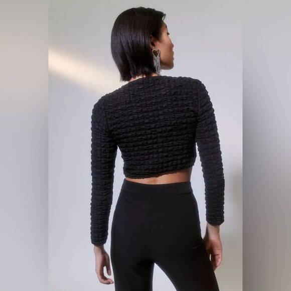 NWT Urban Outfitters Sylvie Bubble Knit Tie Front Top - Picture 3 of 4